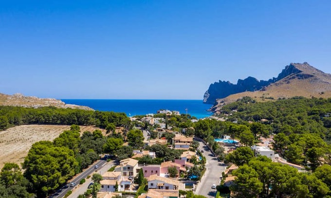 Cala San Vicente Villa | Villa ARIZONA for 8 in Cala Sant Vicente with pool