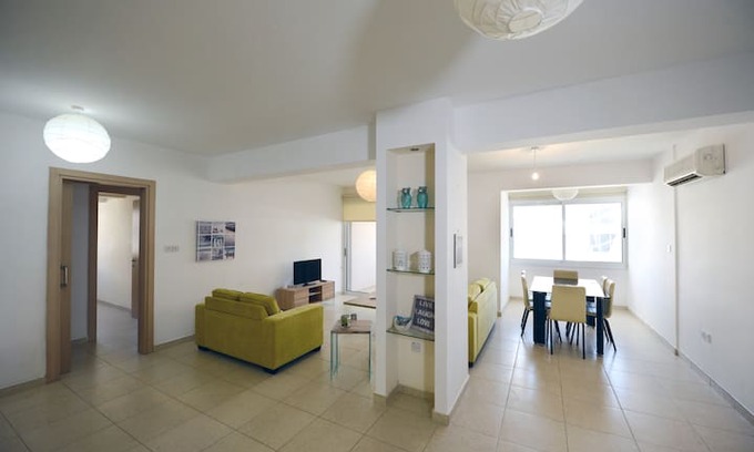 Oroklini Apartment | Sea View Valley Penthouse Oroklini