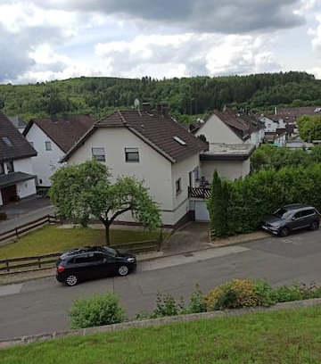 Finnentrop Apartment | Schöne Ferienwohnung "Lennestrand" in Bamenohl