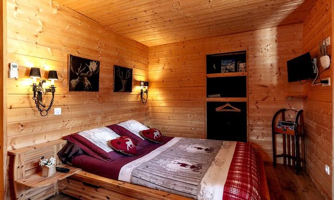 Sainte-Agnes Villa | Gîte "Le cerf amoureux" à sainte Agnès (Isère)