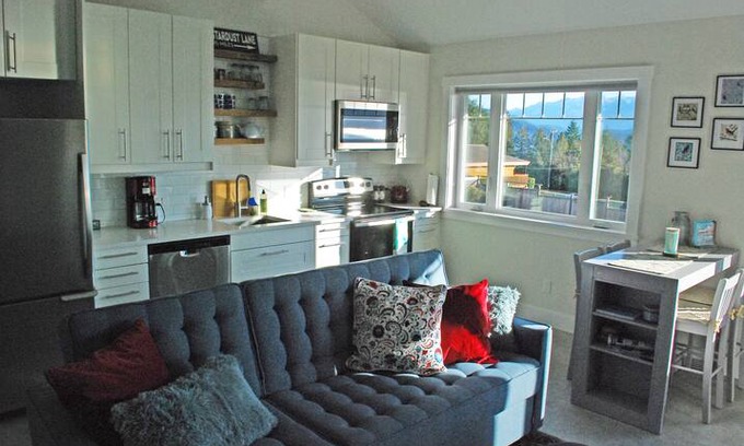 Langdale Apartment | Stardust Cottage Pet Friendly Guest Suite
