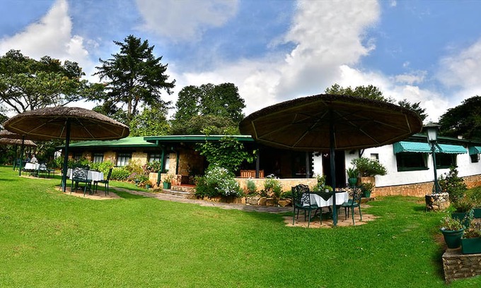 Juliasdale Hotel | Pine Tree Inn