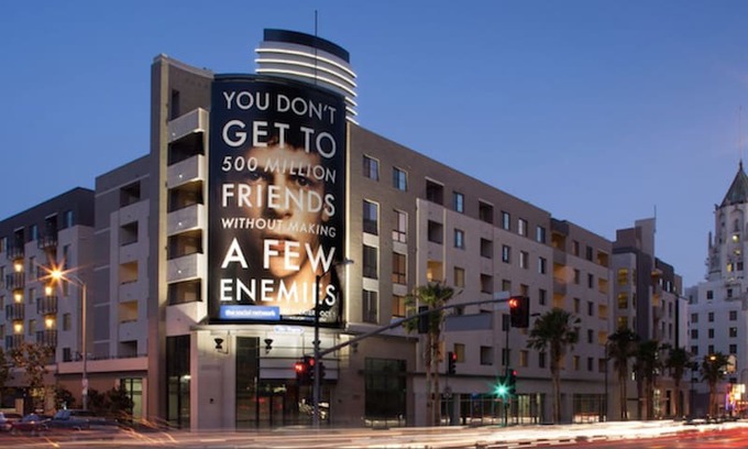 Hollywood Apartment | **LUXURY** HOLLYWOOD WALK OF FAME PENTHOUSE APT!
