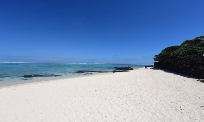 Blue Bay Villa | 3BR Villa on the beach in Pointe d'Esny