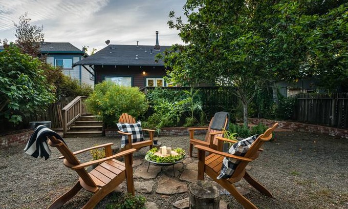 Petaluma House | The Roost - A Private Home In Downtown Petaluma