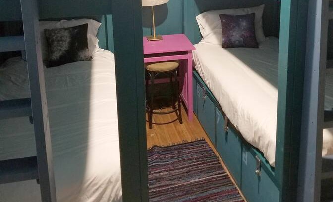 West End Apartment | Co-Ed Single Bunk Bed in Historic Firehouse