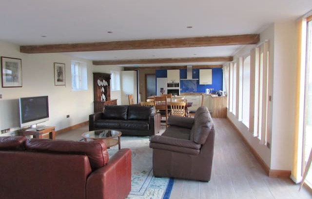 Loppington House | The Oaks at Kenwick Lodge sleeps 10 or 22 or 30