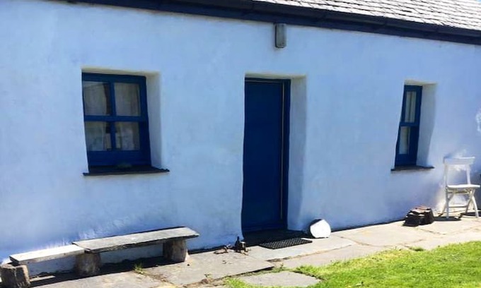 Slate Islands Cabin | Retro quarrymans cottage, No5 Easdale island Oban