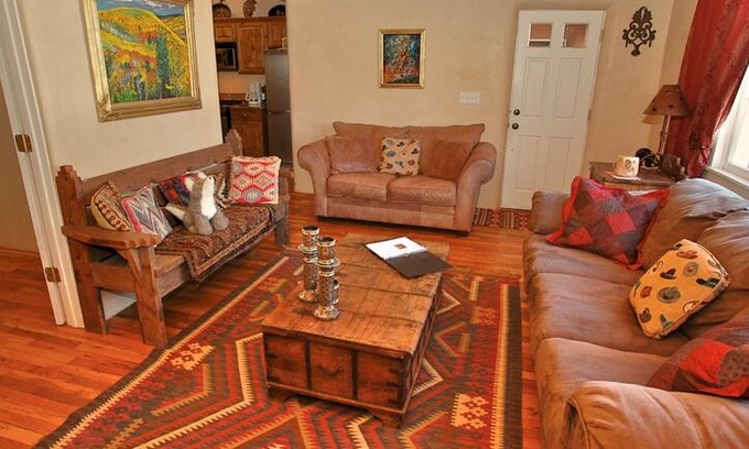 Downtown Santa Fe House | Tony's Place - Casas de Guadalupe, Luxurious Home