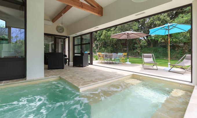 Serignan-du-Comtat House | "A Cla Vi est belle" ! piscine intérieure chauffée