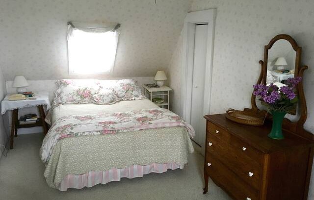 York Harbor Apartment | Whiting Cottage Apt 3 in York Harbor