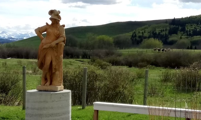 Millarville Other | The Cavvy Bed & Breakfast: The Vaquero Alcoba