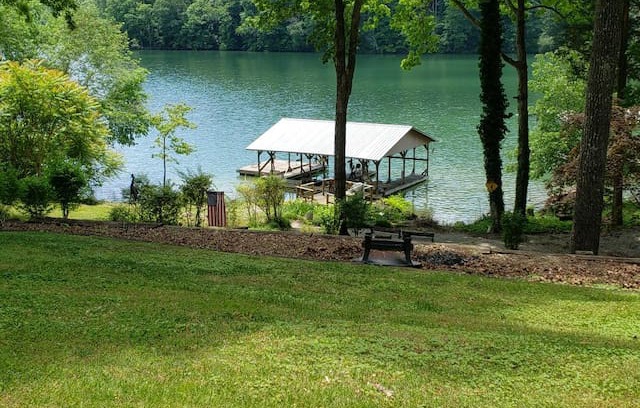 Jacksboro Cabin | Lakeside Dixie Dream- Norris Lake Cabin Rental w/Private Covered Dock Min. from I75