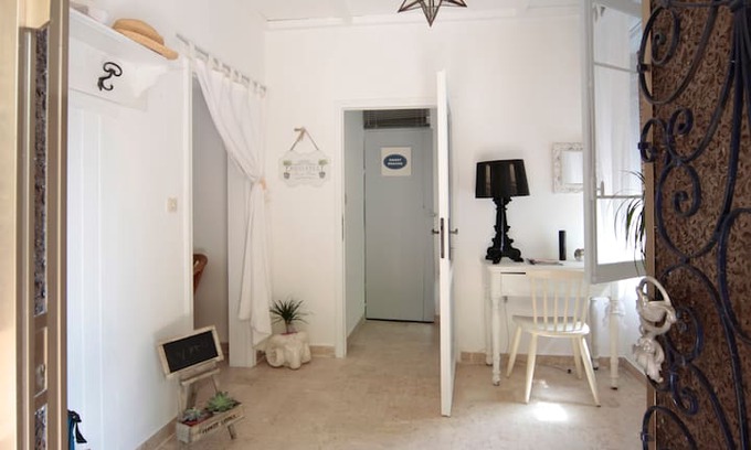 San Faustino-Madonnina-Quattroville Bed & Breakfast | L'Uveto (stanza "Orto") nel cuore di Modena