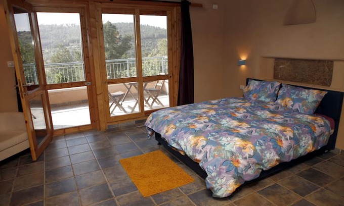 Even Sapir Bed & Breakfast | Essene Farm Suite #5