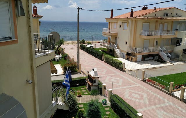 Gerakini Apartment | Seaside Apartment 10m from Beach, WiFi & Parking