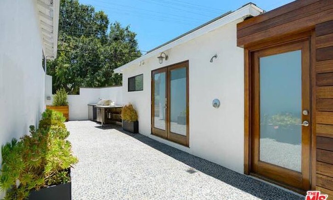 Sunset Park House | Santa Monica studio with private access