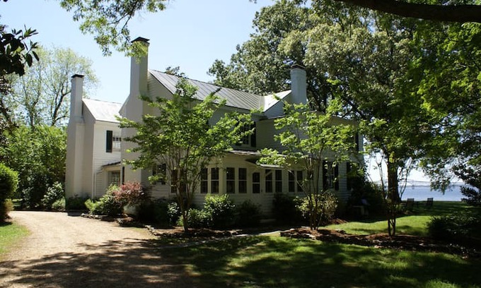 White Stone House | Pop Castle, Historic Gem on the Rappahannock River