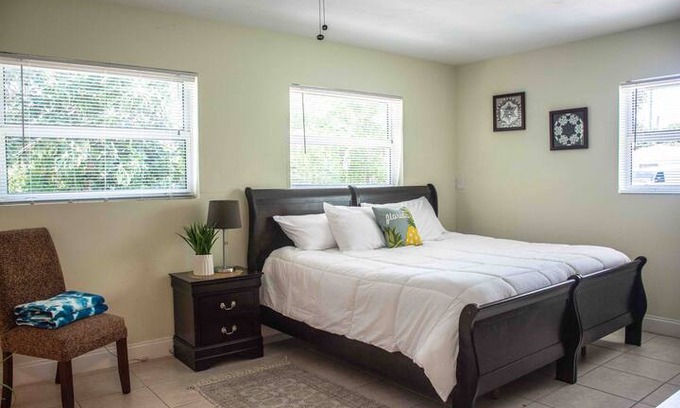 Singer Island Villa | Beautiful 3BR 2BA Villa Near the Beach