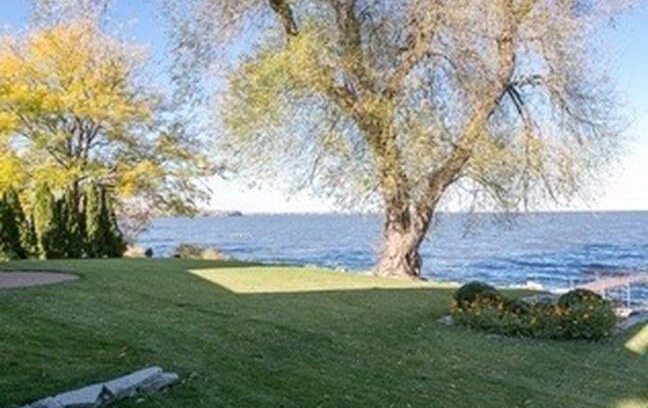 Oshkosh House | EAA Oshkosh 5 Bed / 4 Bath on Lake Winnebago