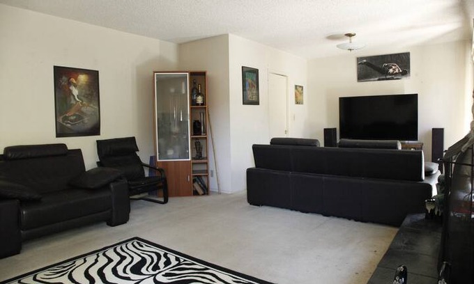 Woodland Hills House | Quiet, safe, convenient and close to everything!