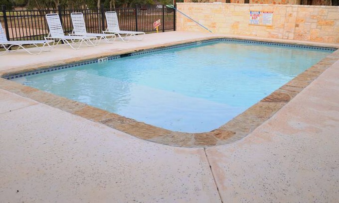 Sabinal House | La Cascada with Pool near Frio River