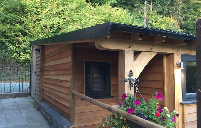 Knighton House | Gelli lodge. Private hideaway in Knighton
