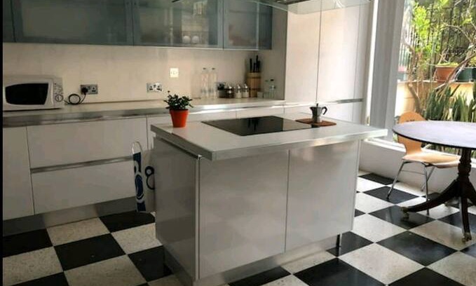 Sliema Apartment | Delicious building Sliema Mario’s rent house
