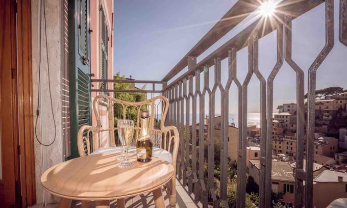 Riomaggiore Apartment | Casa di Tommy, con vista sul paese e sul mare
