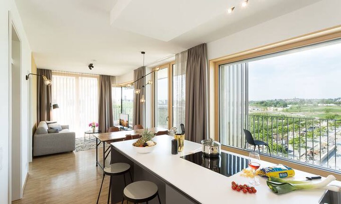 Heilbronn Apartment | SUNNY: 2-Zimmer Serviced Apartment (CINARI Suites)