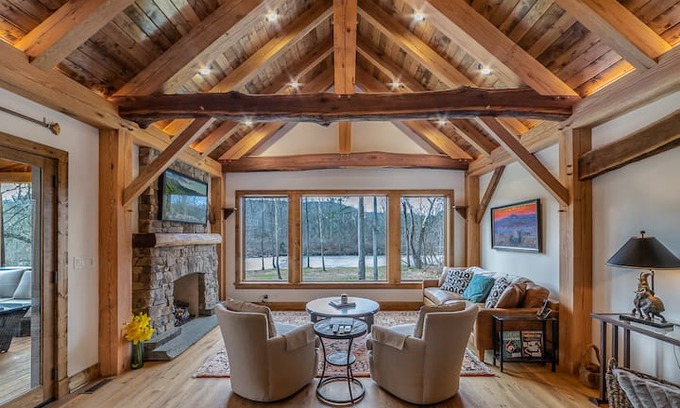 Rockbridge Baths Cabin | The Maury River Treehouse