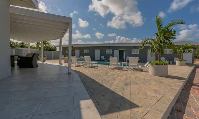 Noord Apartment | Piece of Paradise near the Beach Apt 4