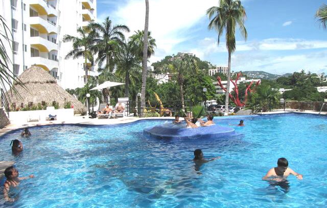 Caleta Apartment | ACAPULCO A TUS PIES TWIN TOWERS