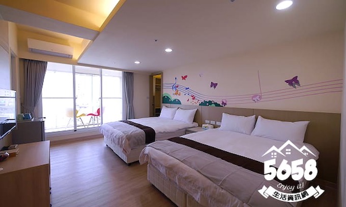 Kaohsiung City Centre Apartment | Music city Inn 四人房美麗島音樂城商旅六合夜市美麗島捷運站