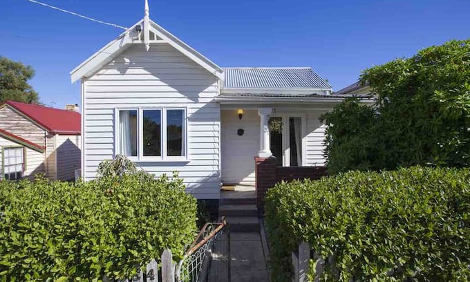 Daylesford House | Casa Linda - in the heart of Daylesford