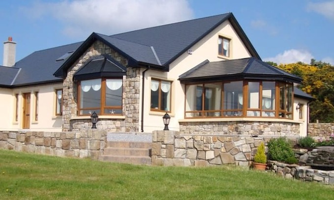 Flagmount House | Luxury Holiday Home in the Heart of County Clare