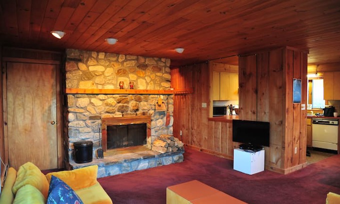 Ludlow House | Uncle Fred's Place on Okemo Mountain