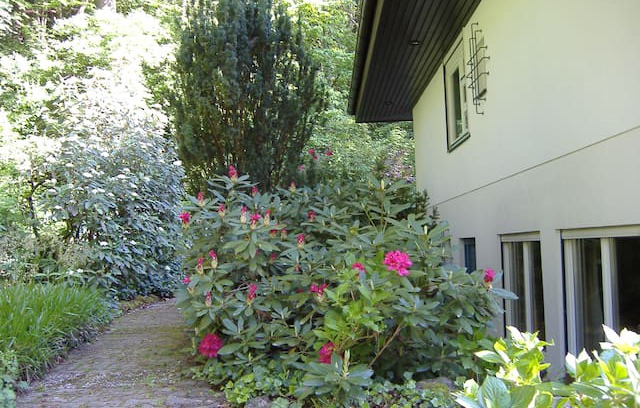 Uttenreuth House | Quiet non-smoking flat