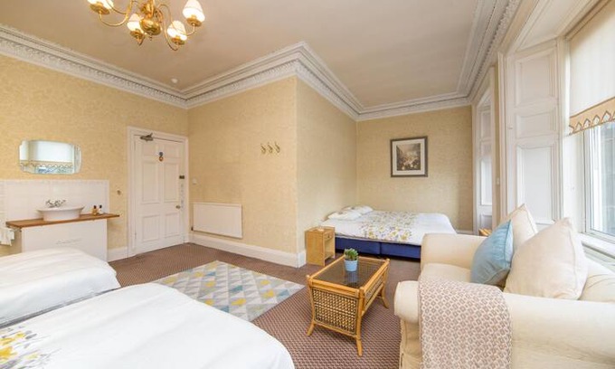 Dunfermline House | The Gables Royal Burgh Room