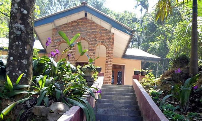 Ambagollapathana House | Samadhi Guest Inn Deluxe Triple room with balcony