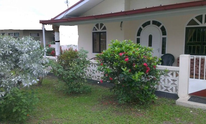 Paramaribo House | Huize Beekhuizen (5 min van Paramaribo - Centrum!)