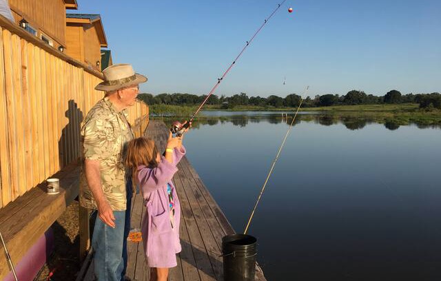 Willis Cabin | Fisherman's Paradise 2--Cabin on Lake Conroe