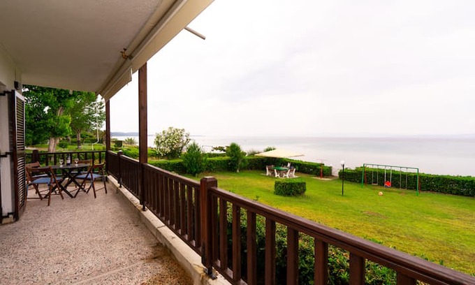 Polichrono Apartment | POLICHRONO BY THE BEACH, SEASIDE APARTMENT