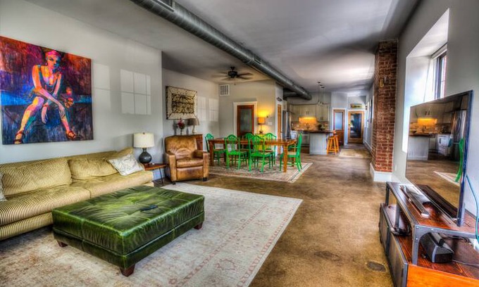 Hickory Apartment | Stay Here Instead Main Level 212!