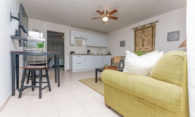 Fajardo Apartment | Captain Jeter's Place 2