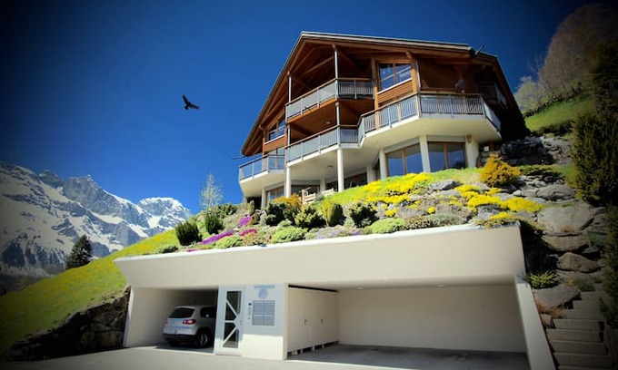Engelberg Apartment | ALPHAVEN Apt. B Breathtaking Panoramic Views