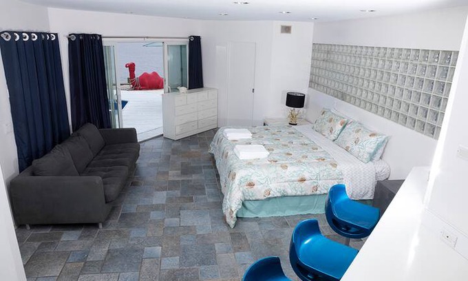 Fire Island Pines House | Pines Reflections Bay Front Prvt Rm 7, 1 king bed