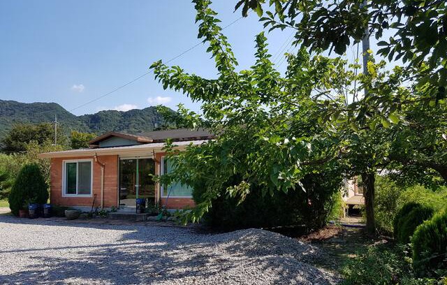 Jeongeup House | 전형적인 시골 전원주택으로 아주 조용하고 동창회,가족 모임, 동호회등 단체이용하기 좋아요