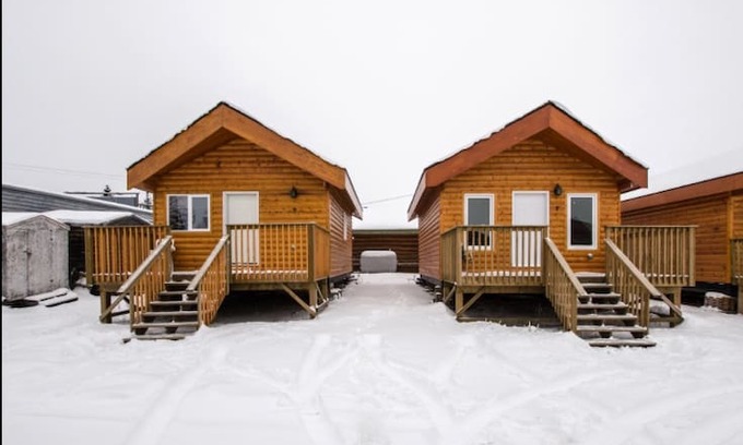Yellowknife Cabin | Old Town Log Cabins