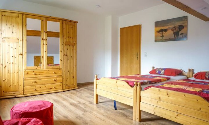 Dieblich Apartment | Roberts Unterkunft in Mariaroth für bis zu 14 Pers